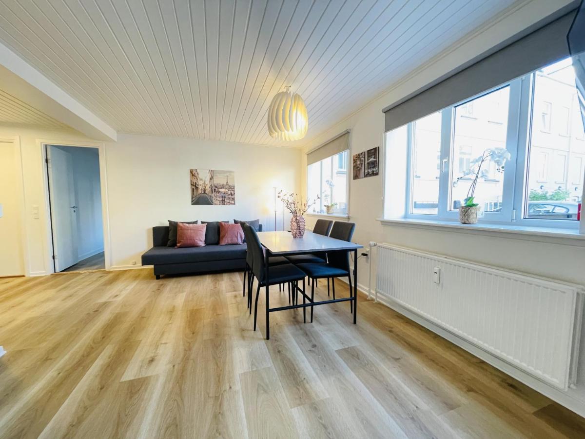 Aday - Charming Apartment In The Pedestrian Street Of Frederikshavn Esterno foto